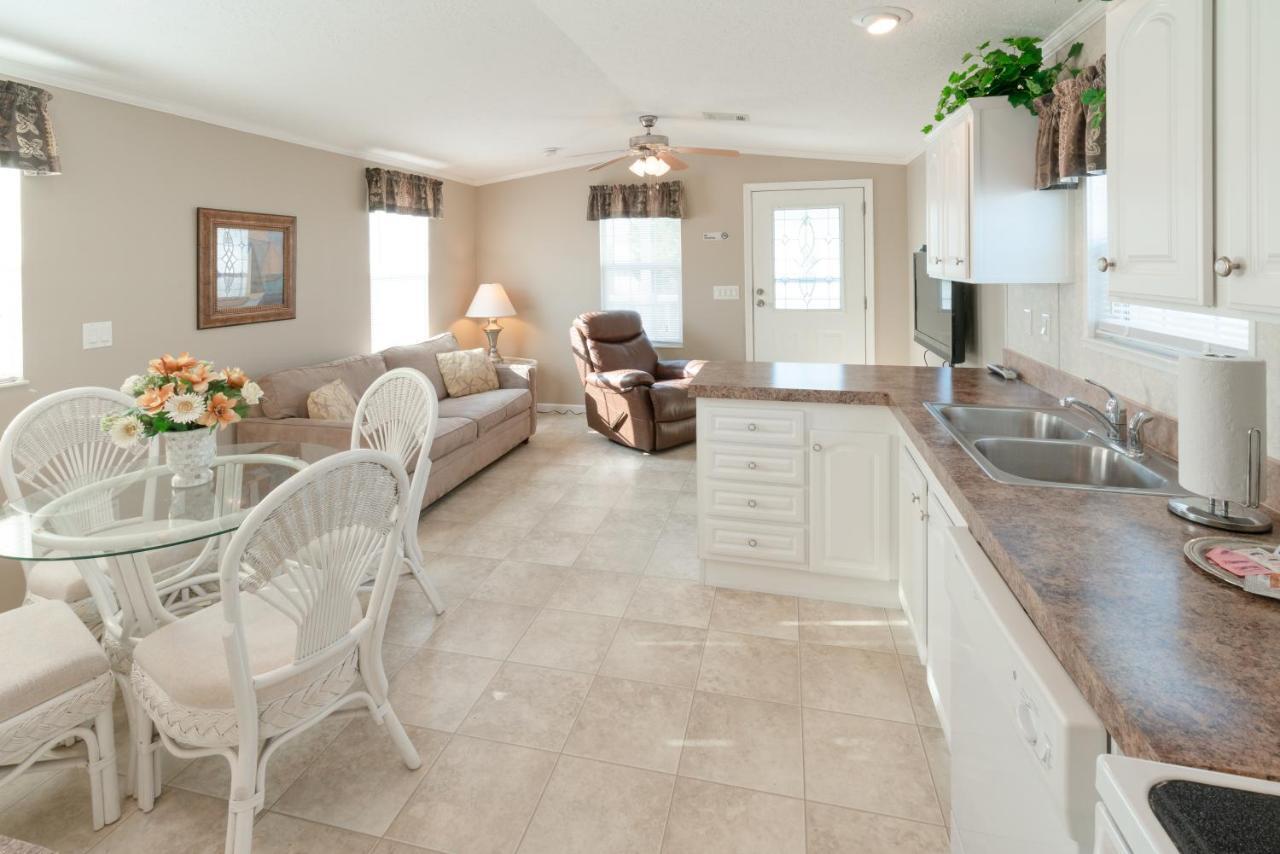 Buttonwood Bay Rv Resort Sebring Bagian luar foto