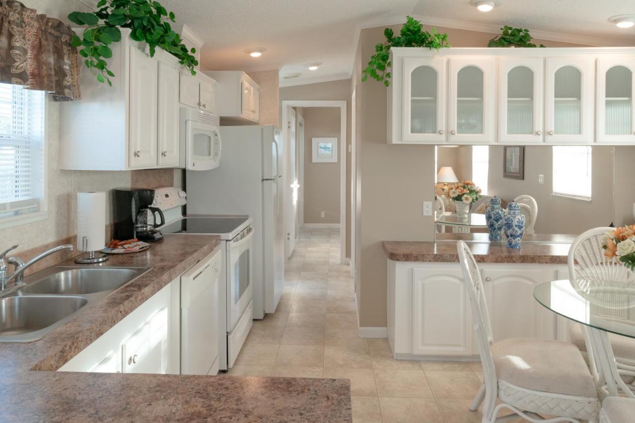 Buttonwood Bay Rv Resort Sebring Bagian luar foto